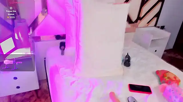 Snapshot of CintiaVega chatting on January 10, 2026, 12:33 pm CintiaVega online show from January 10, 2026, 12:33 pm