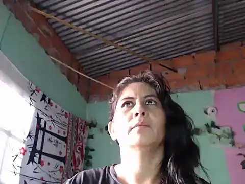 sofia yummy  online show from March 19, 2025, 6:55 pm