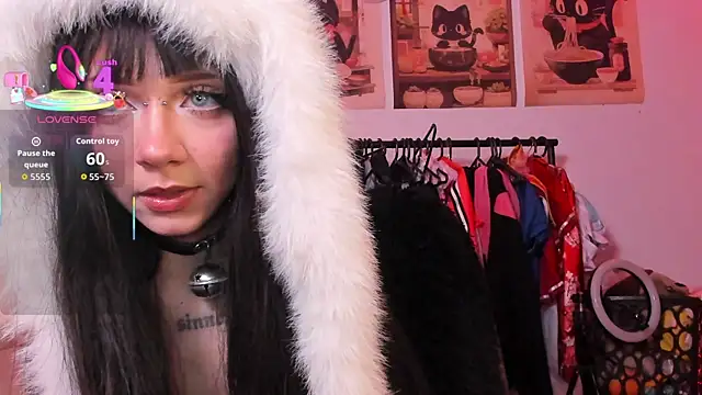 Snapshot of Alicedangerrr chatting on July 11, 2026, 2:56 am Alicedangerrr online show from July 11, 2026, 2:56 am