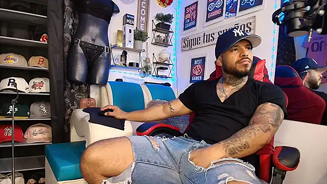 Leenar Key online show from February 12, 2026, 2:28 pm