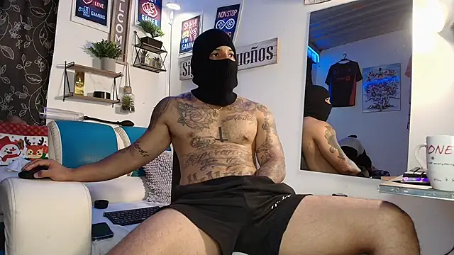 Leenar Key online show from October 20, 2025, 3:12 pm