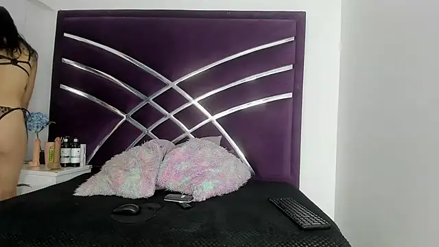 Snapshot of MaiteHT chatting on October 11, 2025, 9:05 pm MaiteHT online show from October 11, 2025, 9:05 pm