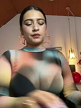 Snapshot of Cleopatracute_ chatting on February 20, 2025, 2:57 pm Cleopatracute online show from February 20, 2025, 2:57 pm