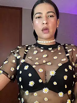 Snapshot of Cleopatracute_ chatting on December 10, 2024, 6:06 pm Cleopatracute online show from December 10, 2024, 6:06 pm