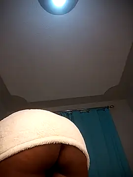 Snapshot of Pretty_tiffany chatting on March 3, 2026, 3:30 pm Pretty tiffany online show from March 3, 2026, 3:30 pm