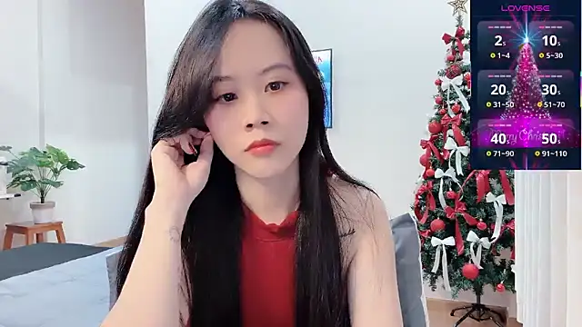 -rosiie- online show from November 11, 2025, 3:56 am