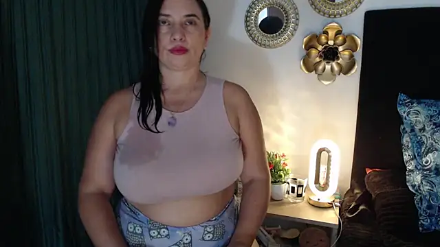 TatianaMonteross online show from April 4, 2026, 3:57 am