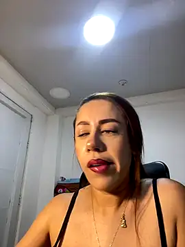 AnnbellaRosse online show from December 3, 2025, 9:14 pm