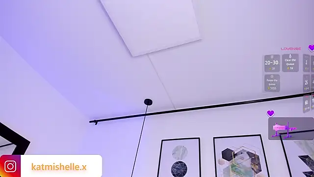  mishelle online show from April 11, 2026, 7:45 am