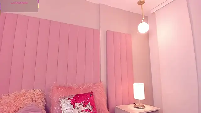 morganlake  online show from February 23, 2026, 1:51 am