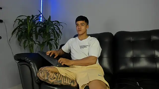 Rob saenz  online show from September 24, 2025, 3:51 pm