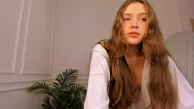 Snapshot of MaryannSoftt chatting on November 3, 2025, 4:32 pm MaryannSoftt online show from November 3, 2025, 4:32 pm