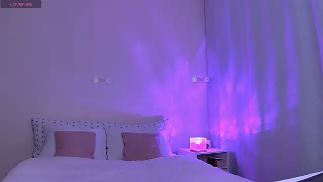 StacyWorry online show from October 17, 2025, 2:26 am