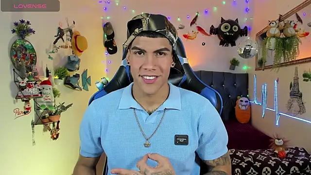 Damian latinxxx online show from November 19, 2025, 3:06 am