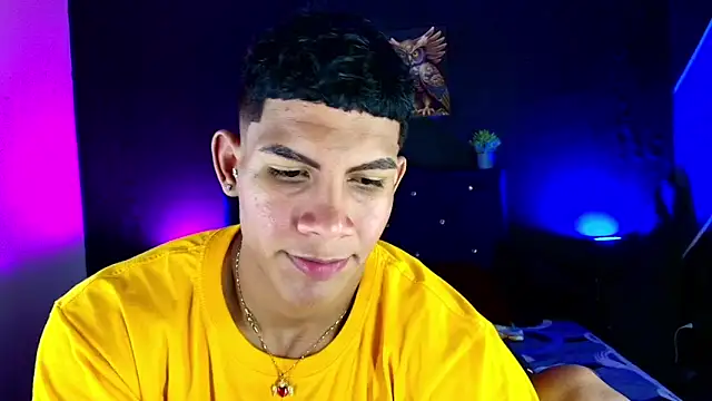 Damian latinxxx online show from March 4, 2025, 3:11 am