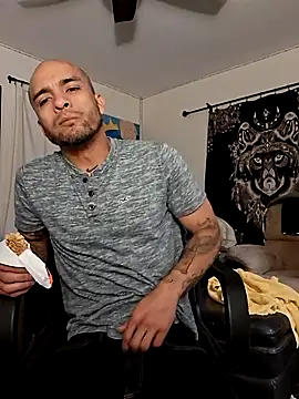 Snapshot of JohnnyDeep187 chatting on November 17, 2025, 9:13 am JohnnyDeep187 online show from November 17, 2025, 9:13 am