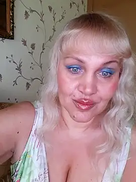 Snapshot of IsabellaBoni chatting on July 5, 2026, 7:04 am IsabellaBoni online show from July 5, 2026, 7:04 am
