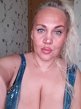 IsabellaBoni online show from December 14, 2025, 7:25 am