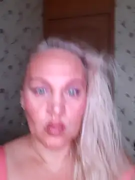 IsabellaBoni online show from November 27, 2025, 7:09 am