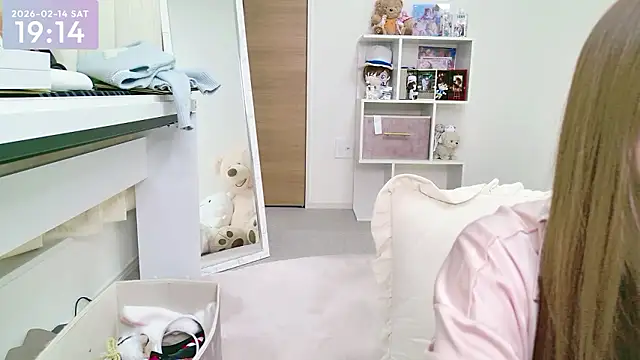 Snapshot of -SHINON- chatting on February 14, 2026, 10:15 am -SHINON- online show from February 14, 2026, 10:15 am