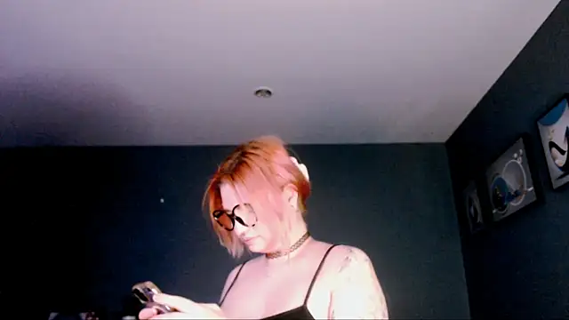 Snapshot of candy_lina chatting on February 22, 2026, 1:46 pm candy lina online show from February 22, 2026, 1:46 pm