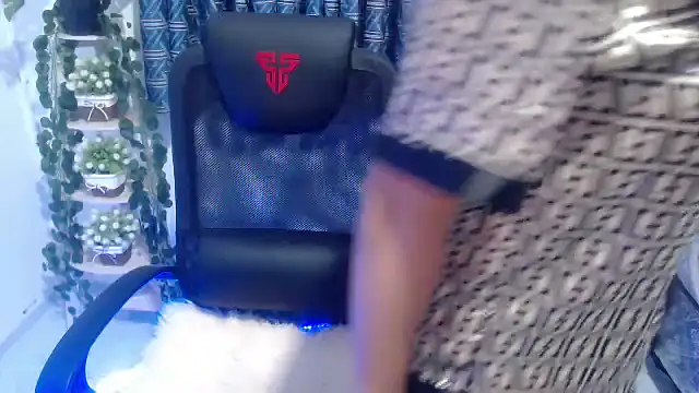 Snapshot of urprincessnicolexxx chatting on September 12, 2025, 10:09 pm urprincessnicolexxx online show from September 12, 2025, 10:09 pm