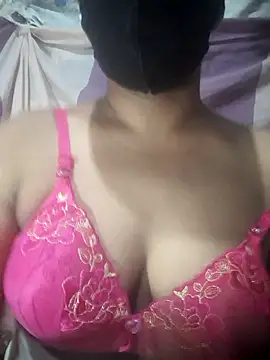 Snapshot of Tharukasenevirathne chatting on July 27, 2026, 4:36 pm Tharukasenevirathne online show from July 27, 2026, 4:36 pm