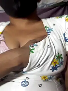 Snapshot of Tharukasenevirathne chatting on July 3, 2026, 5:08 pm Tharukasenevirathne online show from July 3, 2026, 5:08 pm
