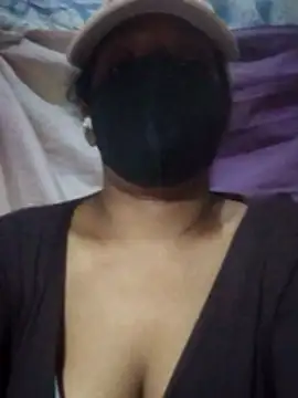 Snapshot of Tharukasenevirathne chatting on June 20, 2026, 5:40 pm Tharukasenevirathne online show from June 20, 2026, 5:40 pm