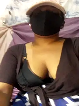 Snapshot of Tharukasenevirathne chatting on June 12, 2026, 5:10 pm Tharukasenevirathne online show from June 12, 2026, 5:10 pm