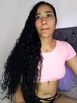 jaderossxx online show from January 18, 2026, 2:42 pm