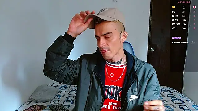 bray hotboy777 online show from November 16, 2025, 3:39 pm