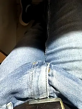 franko1987 online show from April 18, 2026, 3:53 am