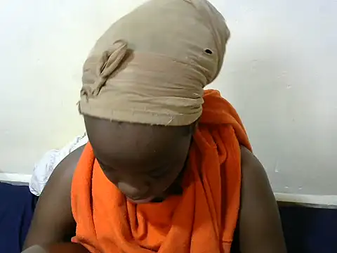 Snapshot of Thicky_kyla chatting on February 6, 2026, 12:34 pm Thicky kyla online show from February 6, 2026, 12:34 pm