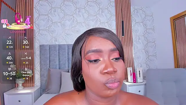 Snapshot of Britanymooree chatting on February 6, 2026, 7:32 pm Britanymooree online show from February 6, 2026, 7:32 pm