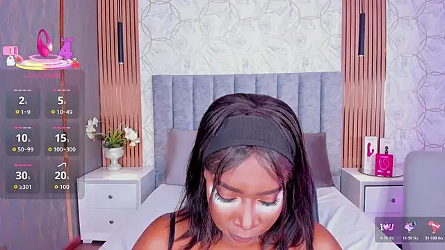 Snapshot of Britanymooree chatting on February 12, 2026, 8:19 pm Britanymooree online show from February 12, 2026, 8:19 pm