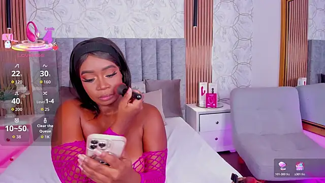 Snapshot of Britanymooree chatting on February 11, 2026, 7:36 pm Britanymooree online show from February 11, 2026, 7:36 pm