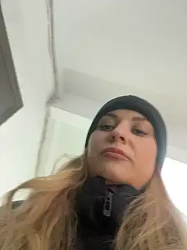 OlgaBuzzz online show from February 2, 2025, 7:30 am