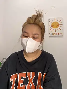 Odette68 online show from April 14, 2026, 3:44 am