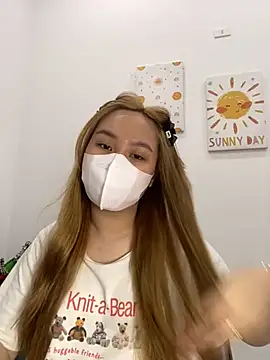 Odette68 online show from April 15, 2026, 1:33 am