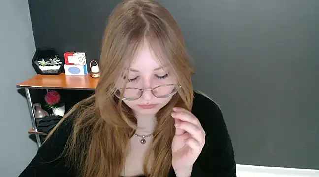 lady minx online show from January 15, 2025, 7:48 am