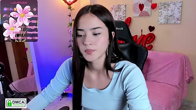 Veronica isaza   online show from February 18, 2025, 3:41 pm