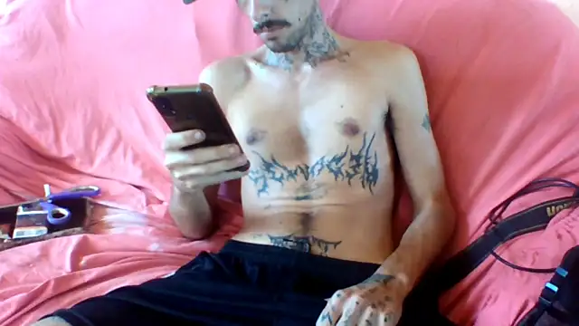 sellvageria online show from November 10, 2025, 6:02 pm