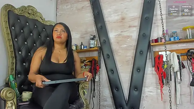 Snapshot of Madame_pain_ chatting on June 5, 2026, 11:49 am Madame pain online show from June 5, 2026, 11:49 am