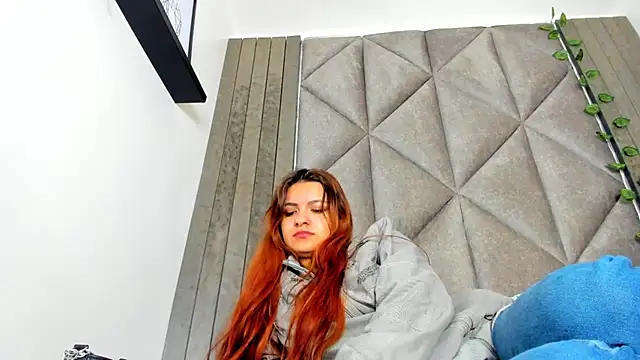 AbbyWathson online show from February 12, 2026, 11:54 am