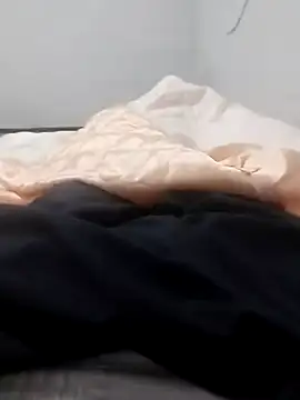 Snapshot of Ricardao13 chatting on November 8, 2025, 11:47 am Ricardao13 online show from November 8, 2025, 11:47 am