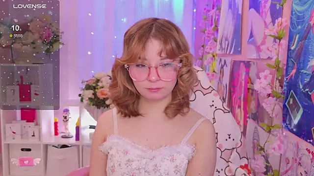 Coconut Mia online show from March 5, 2026, 9:00 pm