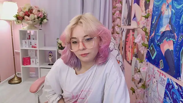 Coconut Mia online show from October 11, 2025, 1:56 pm