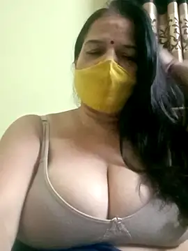 Snapshot of IndianAngle chatting on November 15, 2025, 8:13 pm IndianAngle online show from November 15, 2025, 8:13 pm