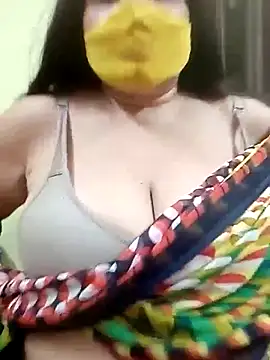 Snapshot of IndianAngle chatting on October 8, 2025, 8:20 pm IndianAngle online show from October 8, 2025, 8:20 pm